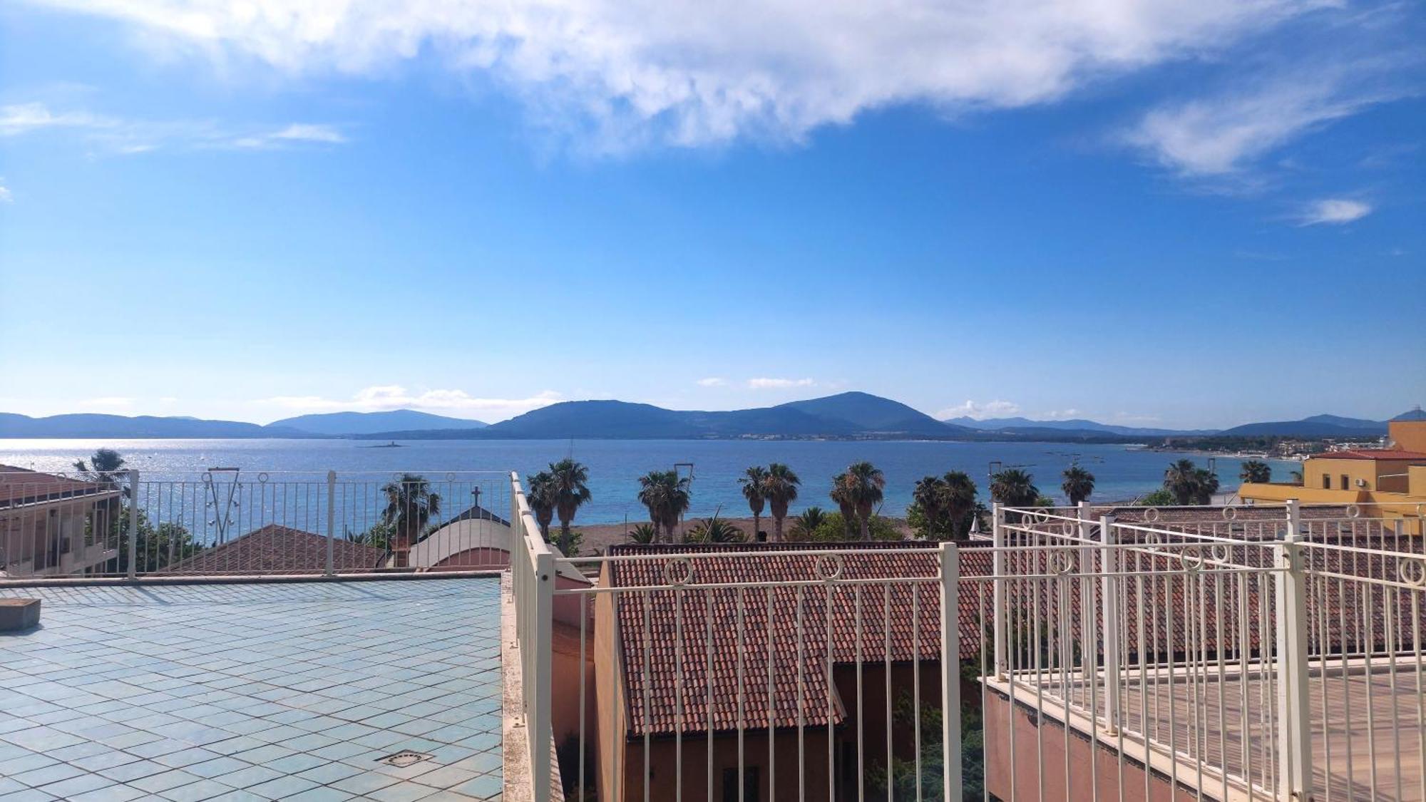 Apartment Lovealghero Stanze In Attico Vista Mare